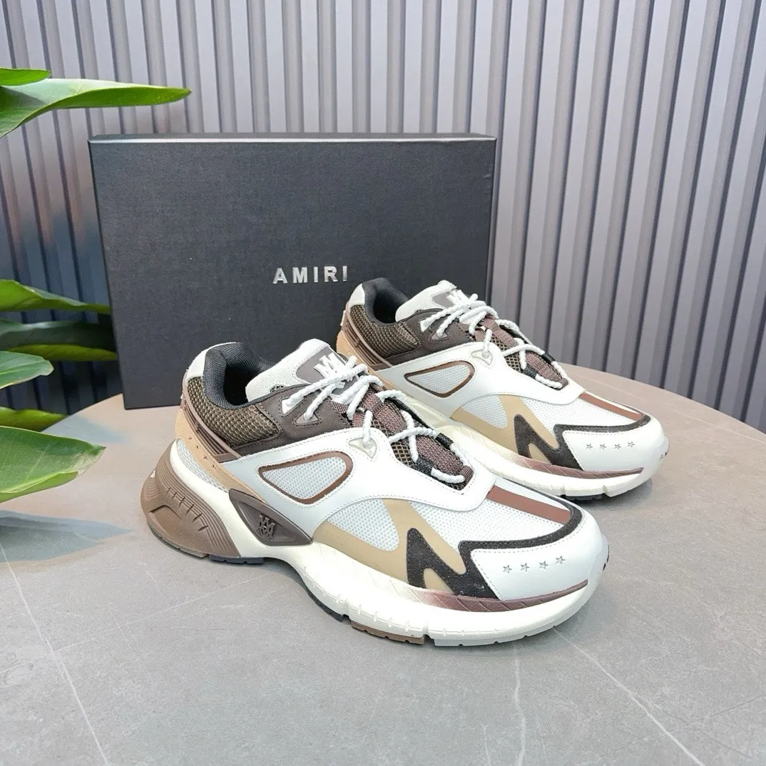 [AMIRI Amir] P: 760💰Size for couples: Female 35-40; Male 39-44; (Customized at 45.46) AMIRI Amir New Autumn and Winter Products New Autumn Latest Catwalk Couple Color Block Bread Casual Sports Shoes Series 〰 Casual fashion style full of details New generation of bone shoes popular classic upgrades Super comfortable and super popular! AUTRY is an exclusive version of AUTRY couple casual shoes from a high street brand in Los Angeles. Many celebrity Internet celebrities have the same style. Chinese new rapper Xiaobai Gali, Wang Yibo, Yang Mi and other Internet celebrity bloggers are competing for their feet. The three-dimensional molded metal logo on the side of the AJ1 shoe is on par with Nike's popular Fog. The heroic value instantly has a bit of punk rock flavor, all showing fashion sense and street style... ▪ Upper: original custom-made cowhide + original custom-made breathable mesh ▪Inner lining: original customized breathable mesh ▪Outsole: original molded two-color TPU rubber combination outsole.